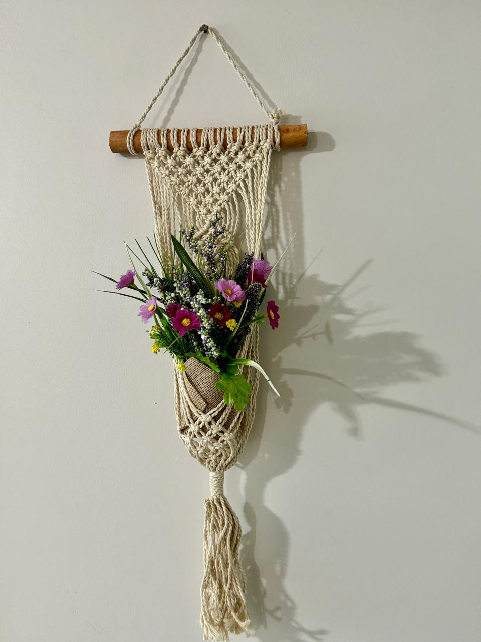 Bouquet hanger